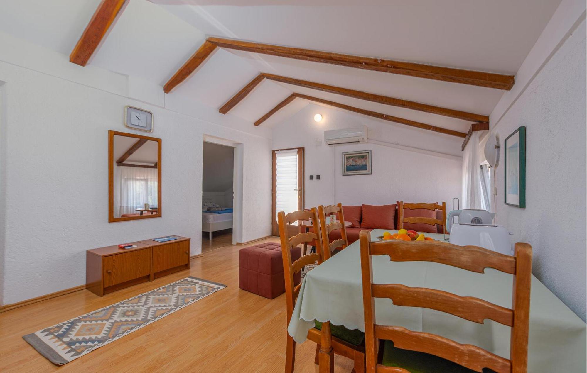 Nice Apartment In Potocnica With House Sea View Borovići 外观 照片