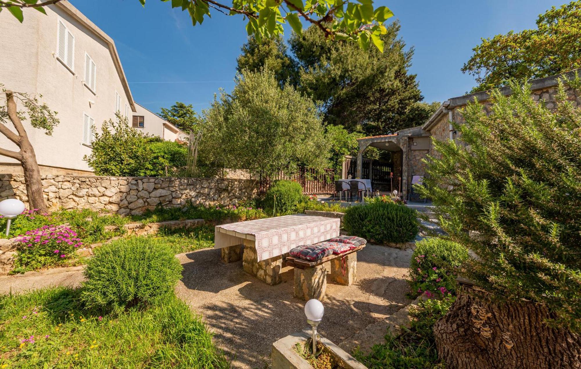Nice Apartment In Potocnica With House Sea View Borovići 外观 照片