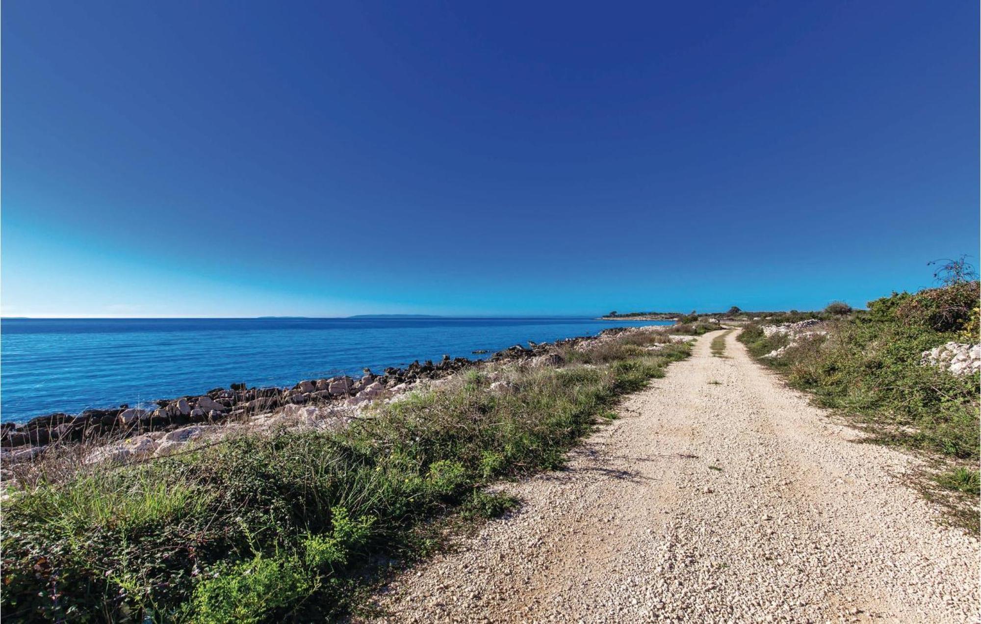 Nice Apartment In Potocnica With House Sea View Borovići 外观 照片